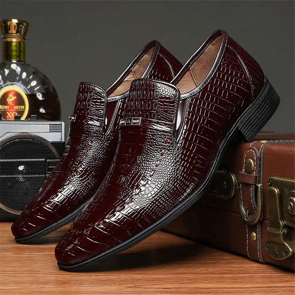 Fashion Mocasin Platformed Luxury Trainers For Men Oxford Men Dress Shoes High Quality Elegant Dress Man Shoes Sneakers Sports