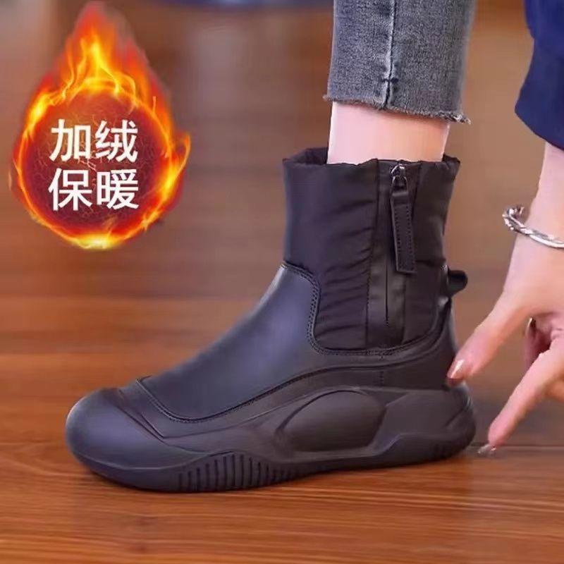 Snow boots women's new 2025 cotton shoes winter velvet thickened Martin boots thick-soled waterproof Northeast short boots