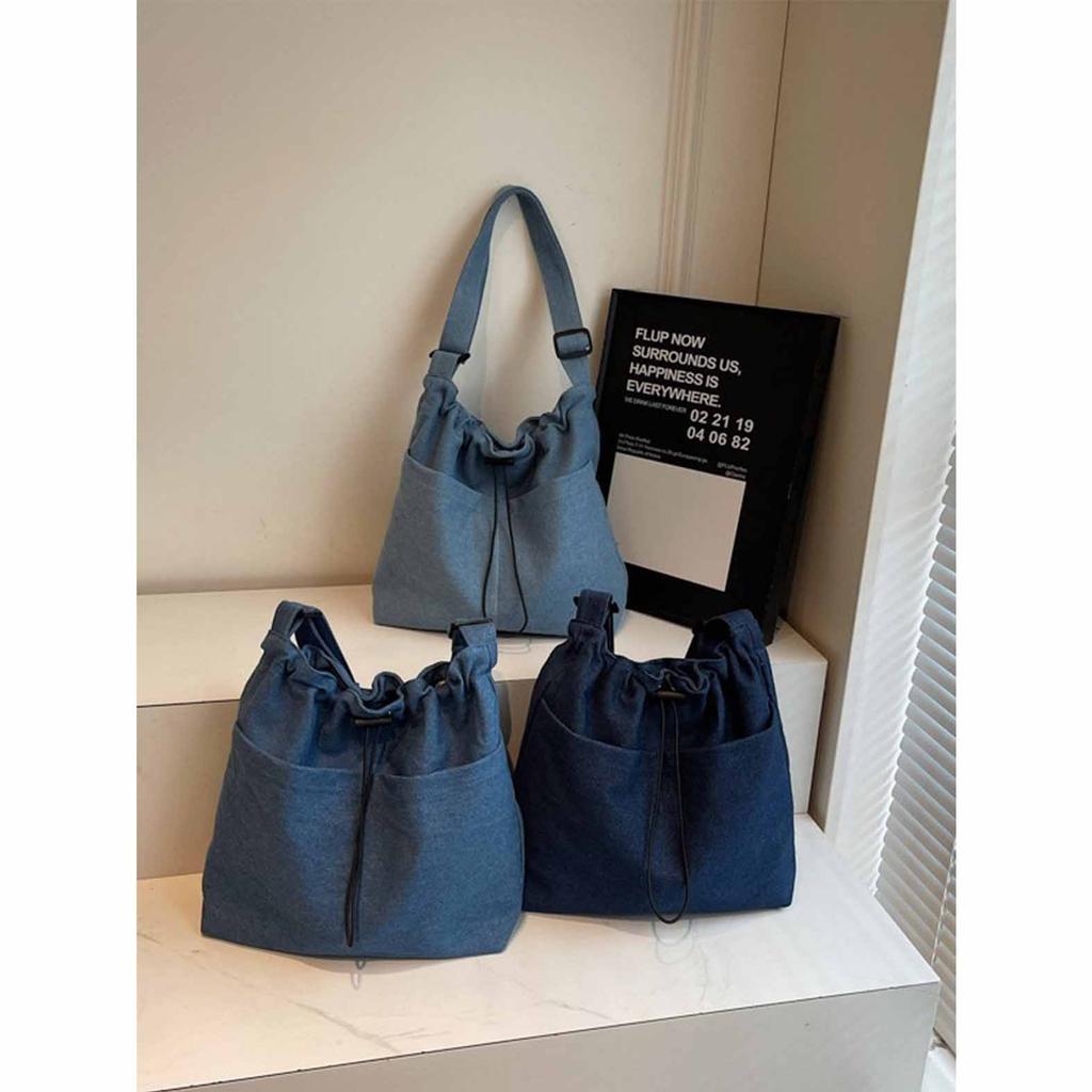 Denim-Tasche für Damen, große Kapazität, 2026, neue Sommer, vielseitige Schulter-Umhängetasche, lässige Kordelzug, beliebte Beuteltasche