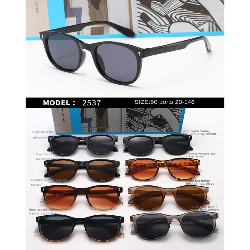 Classic Round Sunglasses for Men Women, Black Frame UV400 Fashion Casual SunGlasses