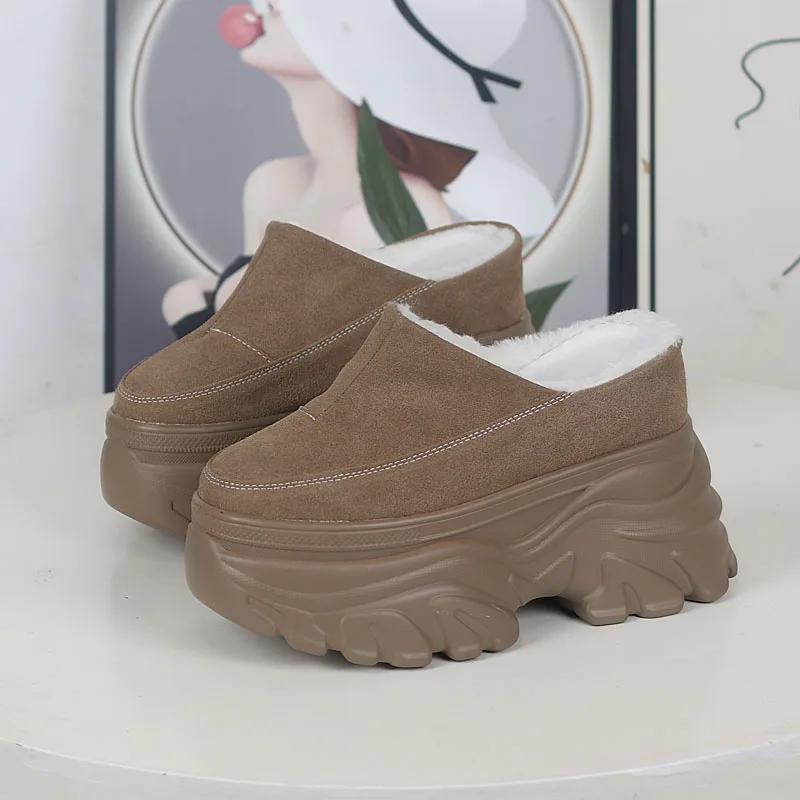 Modne Damskie Półkapcie na Platformie z Futrem Damskie Retro Zamszowe Ciepłe Buty Jesień Nowy Design Zewnętrzny Gruba Podeszwa Zwiększające Bawełniane Kapcie