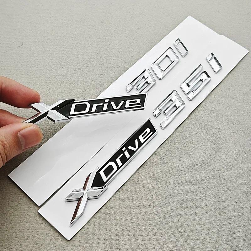 BMW X1 X2 X3 X5 X6 F15 F16 F25 F30 Logo Cromato Emblema XDrive Distintivo Baule Auto 18i 20i 23i 25i 30i 35i 40i 45i 48i Accessorio ut2