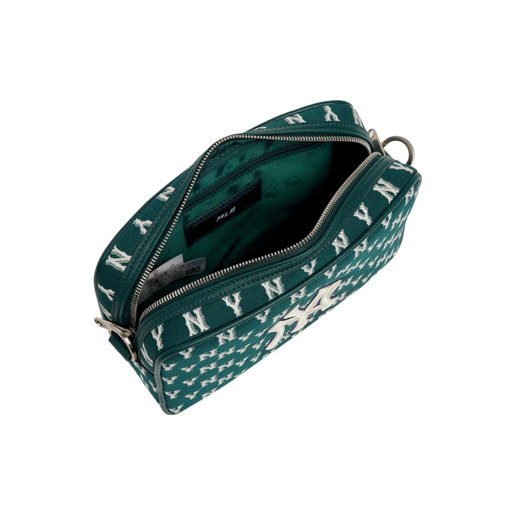 MLB Monogram Series Vintage Floral Print Letter Logo NY Yankees Polyester Tofu Bun Camera Bag Shoulder Crossbody Bag Unisex Bags 3ACRM012N-50GND