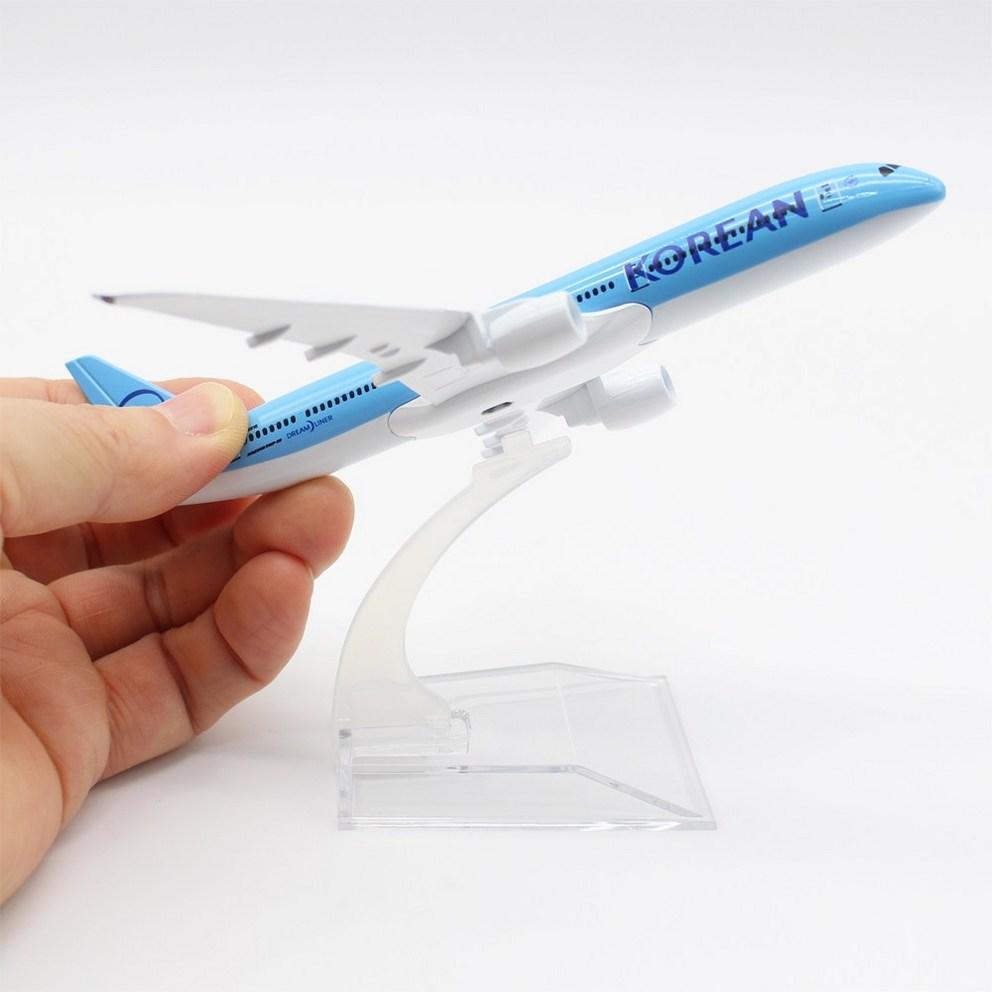 JJC Die-cast Miniature Airplane Model, New Livery Korean Air A350 (1:400 Scale, 16cm)