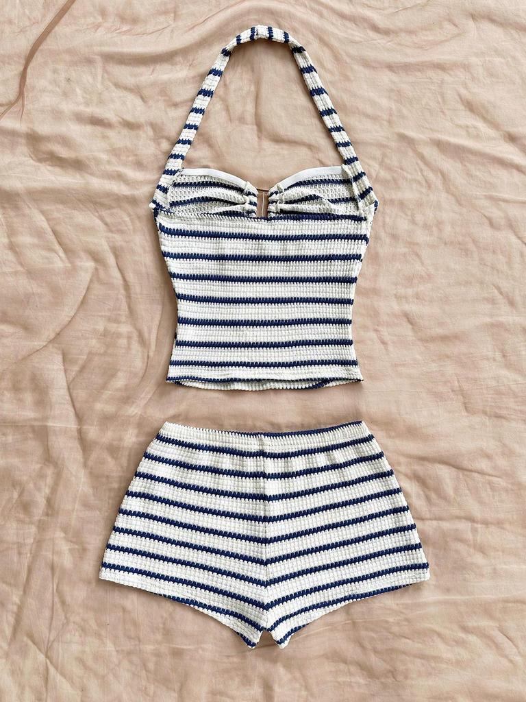 2026 Sommer Damenmode Neckholder Gestreifter Bikini Badeanzug in Schwarz, Weiß und Aprikot - Schlankmachende Zweiteilige Strandmode für Europa und Amerika.