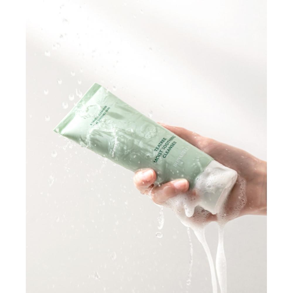 Bonabella Tea Tree Moist Soothing Cleanser 120ml