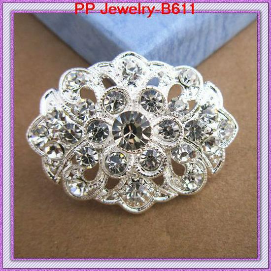 Korean Style Exquisite Alloy Flower Rhinestone Silver Plated Brooch Lapel Pin B611 Zhenyao Jewelry
