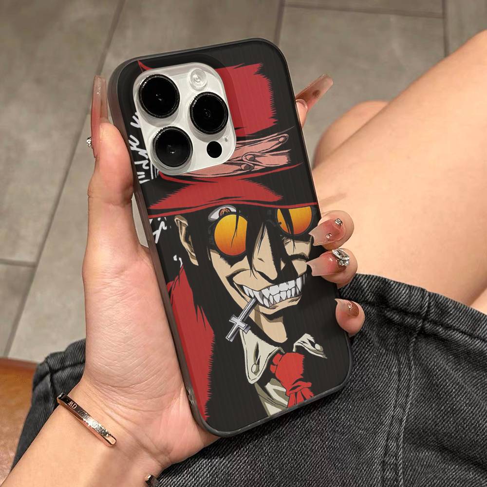 Horror Anime Hellsing For IPhone 17 16 15 Plus Pro Max 12 14 Plus 11 13 Wave Corrugated Stripe Funda Phone Cover