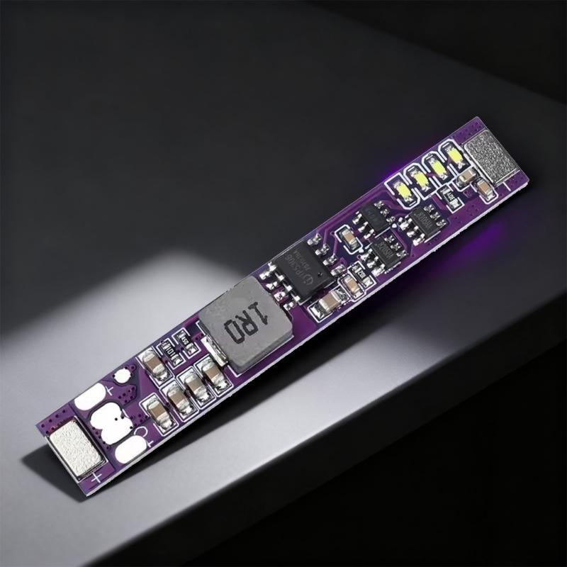 High Efficiency 92.5% 18650 Battery Steps Up Converters 5V 2A Output Integrated Charge Discharge Circuit Protections