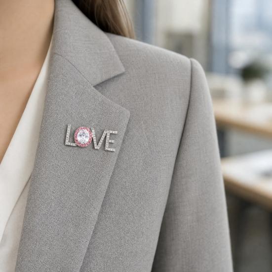 Women Brooch, Snowflakes LOVE Bouquets Compact Versatile Pin, Lapel Collar Badge with Imitation Pearl Cubic Zirconia Inlay