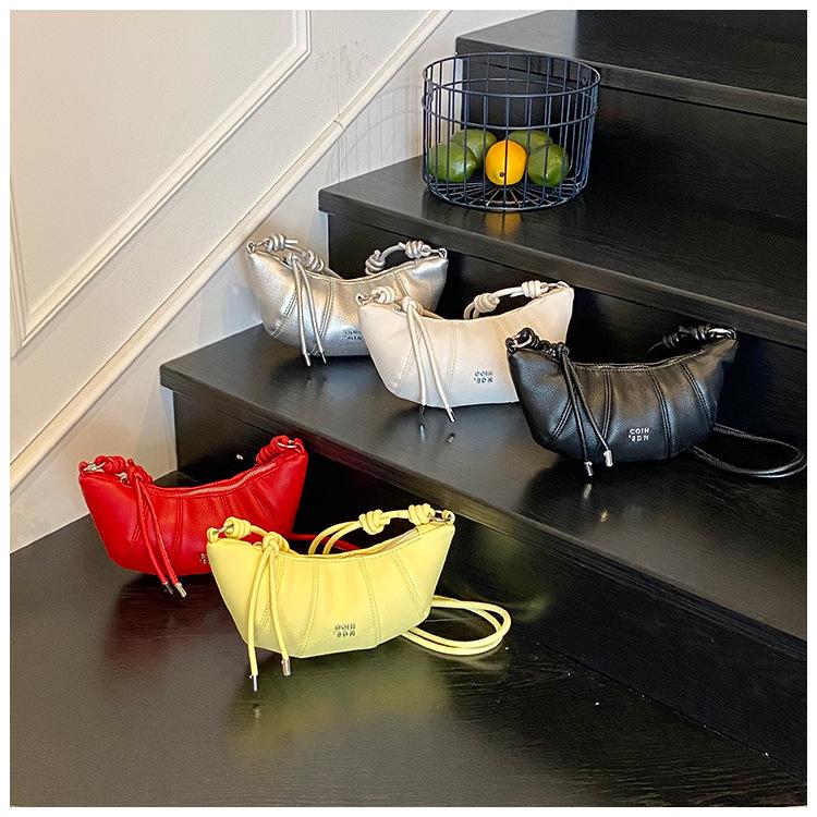 Niche design bag women's 2025 new summer leisure Korean version single shoulder crossbody croissant popular dumpling bag