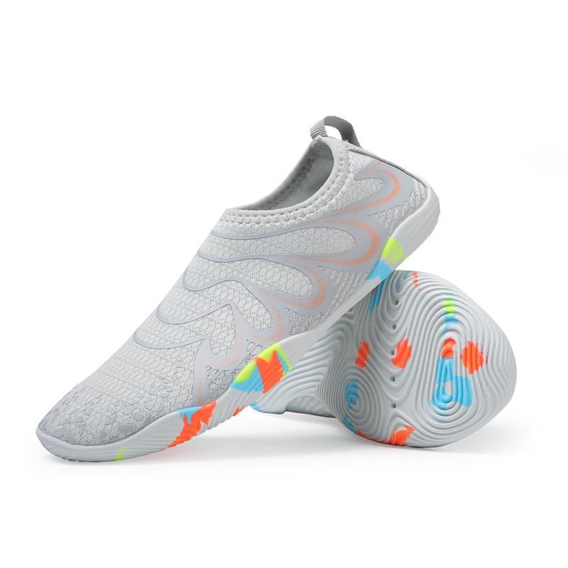 Fashion Women Men Water Barefoot Shoes Simple Design Beach Shoes Quick Dry Sports Sandals Gym Training Shoes Comfortable Sandals 35-46