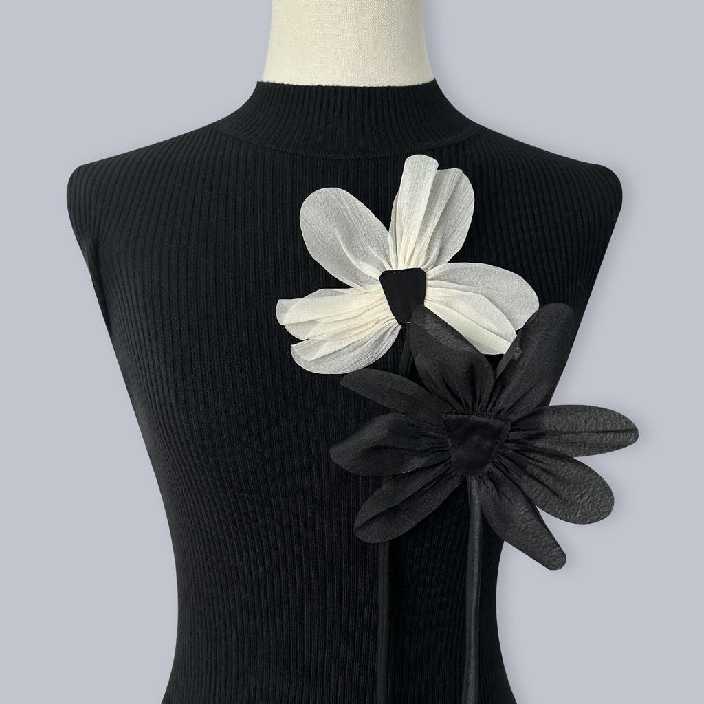 2Pcs Handmade Collar Flower Jewelry Accessories DIY Sew Lace Flower Lapel Pins Cloth Fabric Flower Brooch Pins Wedding Party