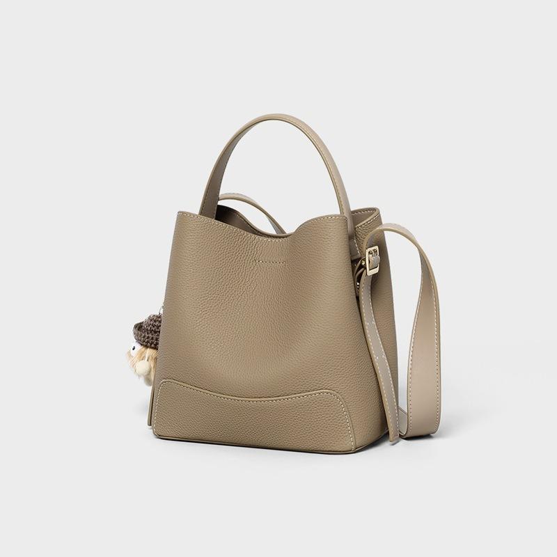 Bucket bag women's new autumn and winter women's bag large capacity versatile shoulder messenger bag handbag luggage