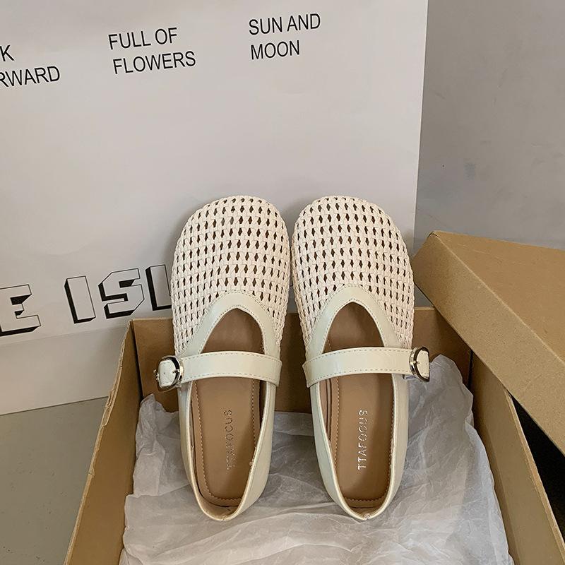 Casual Versatile Bag Head Half Slippers Outer Wear Women's Shoes 2025 New Summer Hollow Breathable Flat-soled Single Shoes