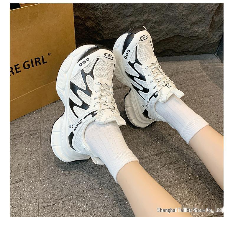 Women's Dad Sneakers: Summer 2025 Breathable Mesh, Height-Increasing Casual Running Shoes, Thick Sole, Versatile and On-Trend.