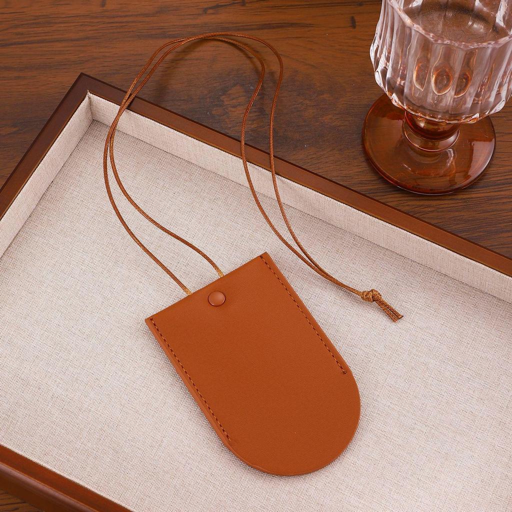 Korean Blogger 2025 Bestseller: Adjustable Black Rope Pendant Necklace - Casual Versatile Fashion Accessory.