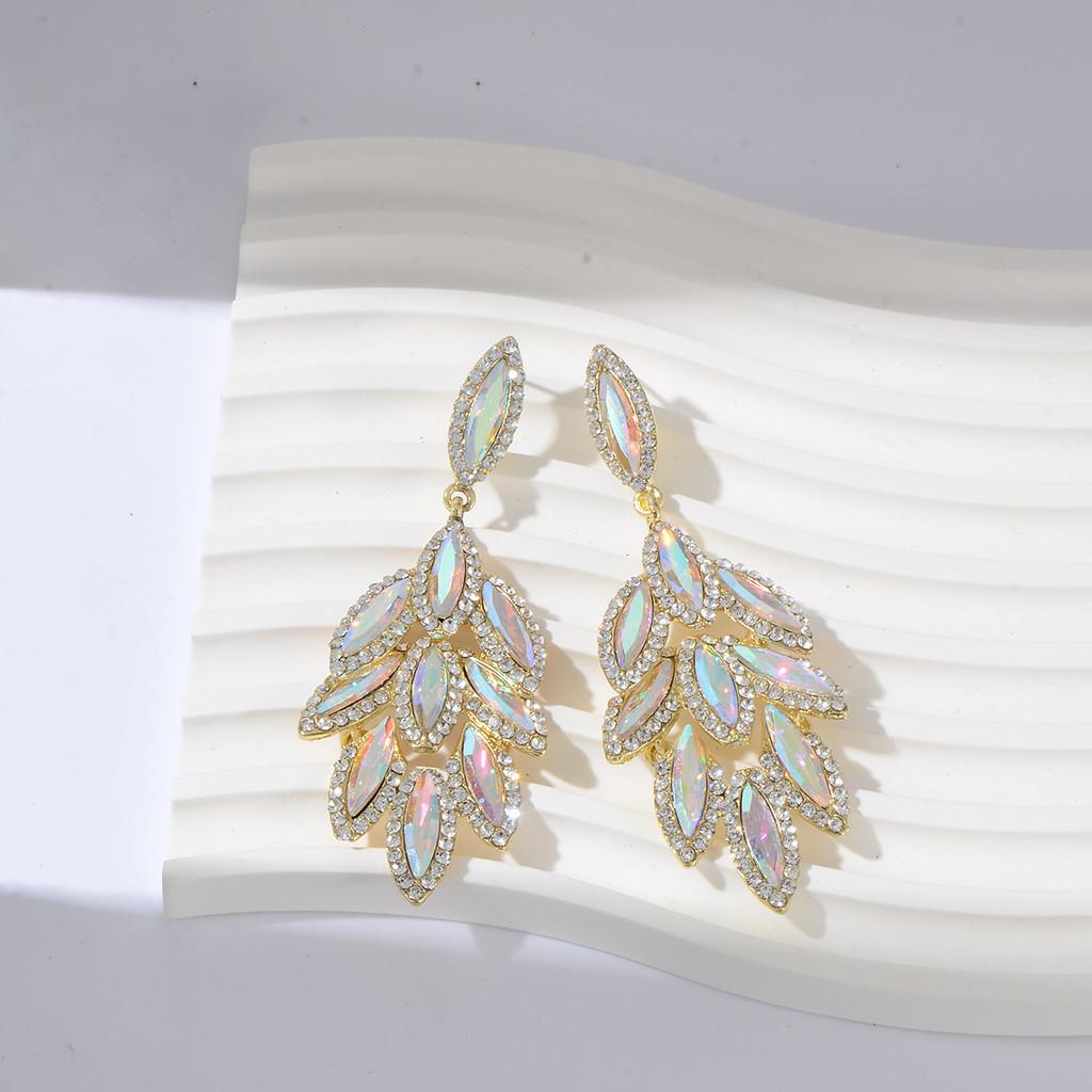 Fashion Glitter Leaf Earrings For Women With Dangle Design In Autumn