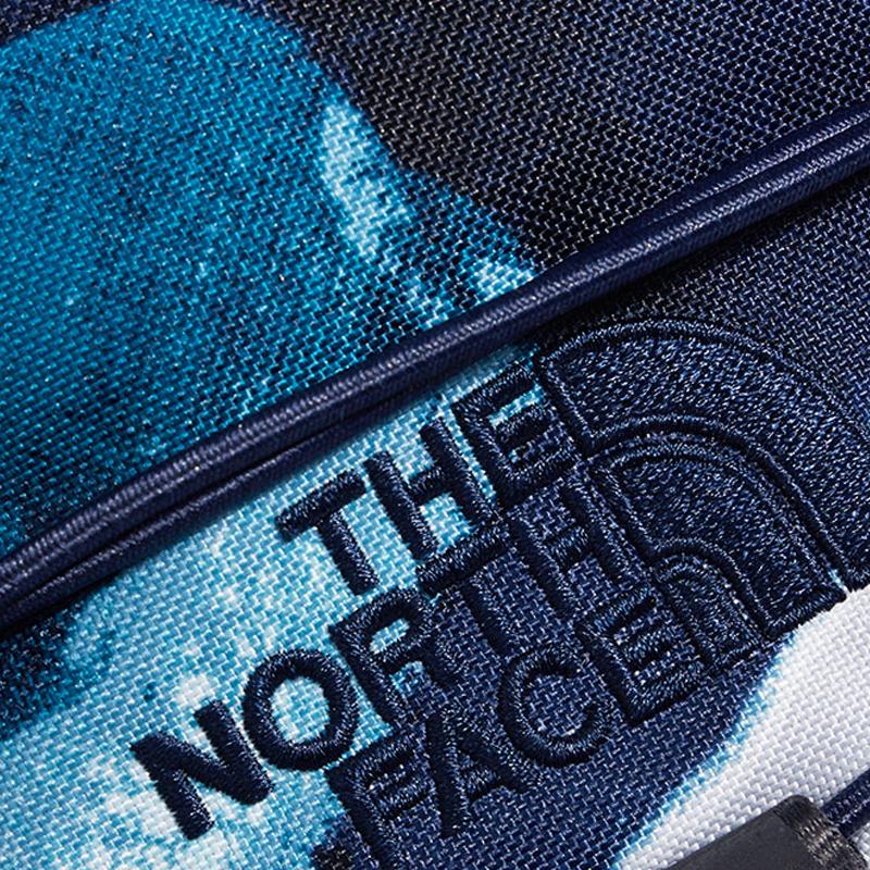 The North Face 2.2L Lightweight Convenient Shoulder Crossbody Waist Bag Outdoor Unisex bags Blue 52TM150822