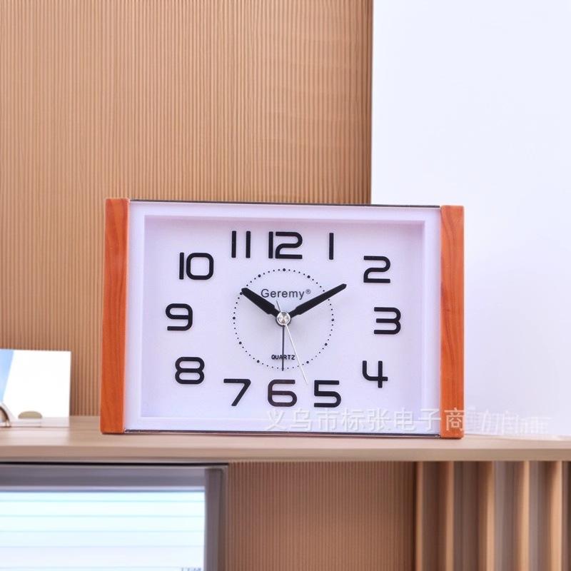 Wood Grain Color Silent Alarm Clock Student Bedside Clock Living Room Clock Ornament Children's Bedroom Desktop Clock