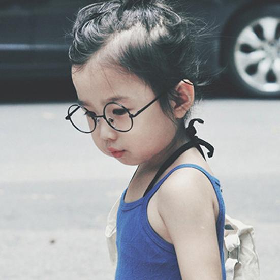 Vintage Kulatý Kovový Rám Pryskyřičné Čočky Dětské Brýle Fotografické Studio Rekvizita