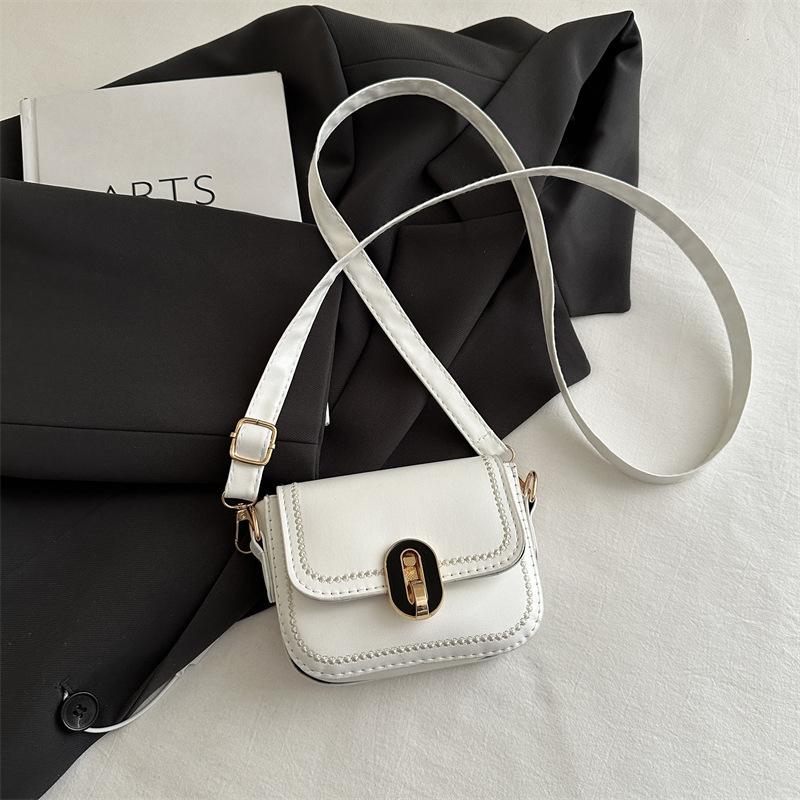 Bag women's bag advanced sense 2025 new versatile shoulder bag texture messenger bag small square bag this year popular niche
