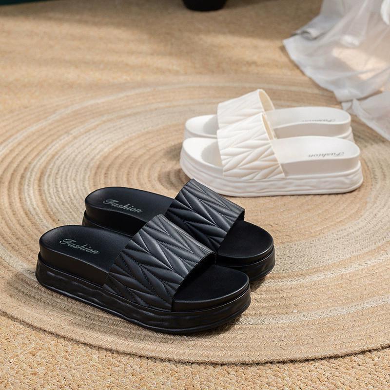 Thick Soled Slippers for Women's Outdoor Wear, Fashionable and Comfortable In Summer. One Line Slippers for Casual Beach Wear