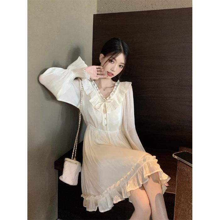 Gentle wind V-neck lace-up long-sleeved dress women s summer new French temperament thin fungus edge little white skirt S
