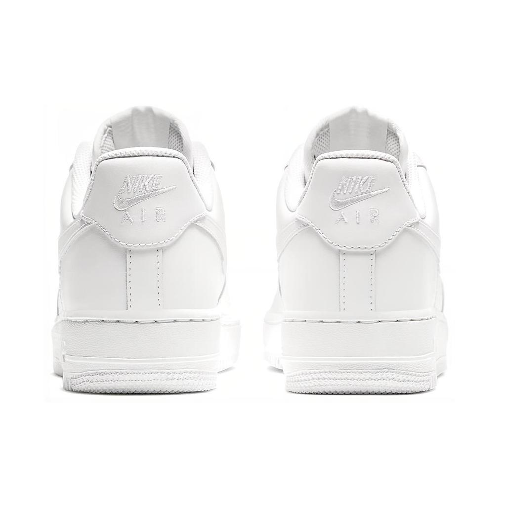 Nike Damen Air Force 1 '07 'Triple White' DD8959-100