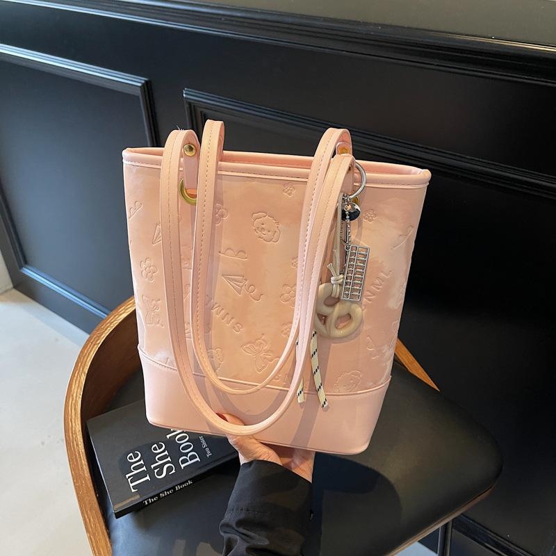 Fashion Shoulder Bag Women's New Commuter Bag Large Capacity Handbag