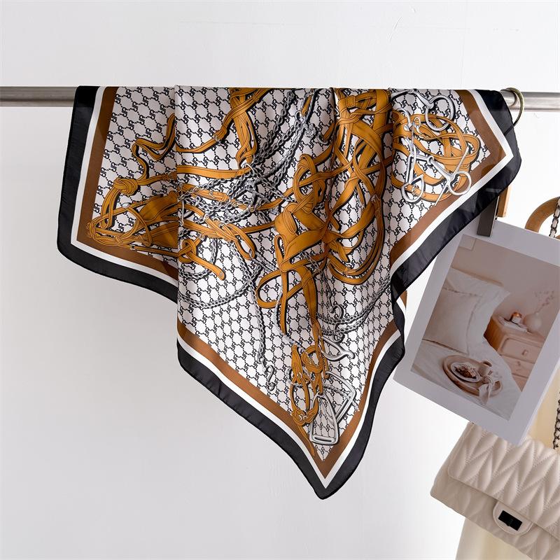 

Decorative Style Printed Silk Scarf Square Scarf High-End Shawl Versatile Neck Small Square Scarf Headscarf Unilateral 66-70CM