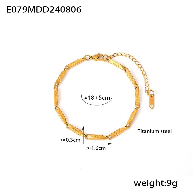 

European and American Style Gold-Plated Titanium Steel Necklace: Elegant, Non-Fading, Diamond Engraved Design