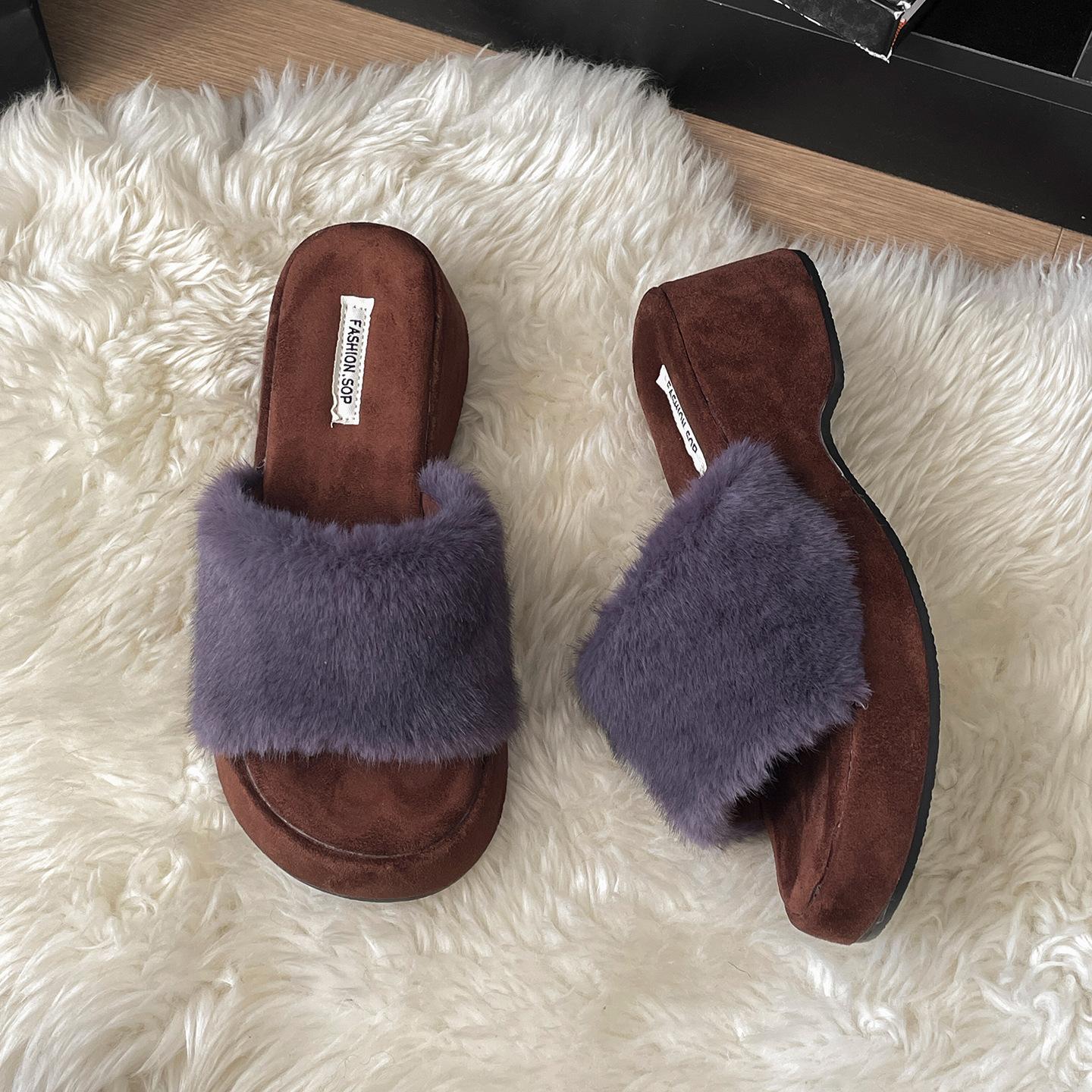 

Queen Fan white non-slip thick-bottomed fluffy slippers for women s outerwear 2025 new autumn and winter versatile height-increasing one-word drag 40 фиолетовый