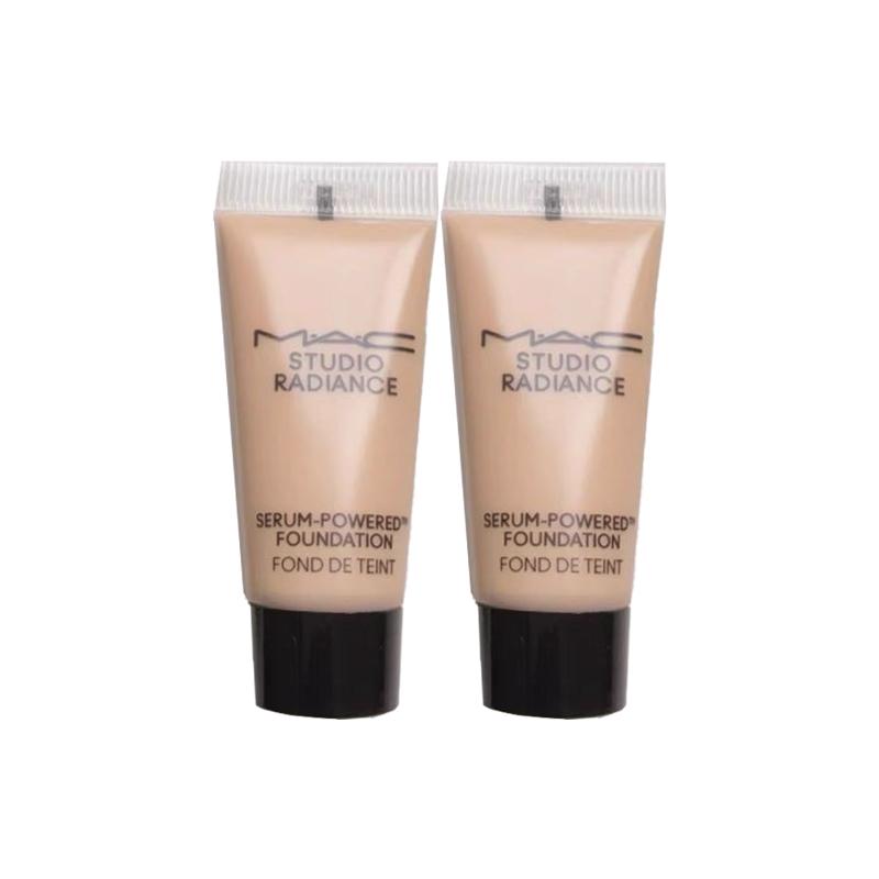 Mac Studio Radiance Serum-Powered™ Foundation Sample