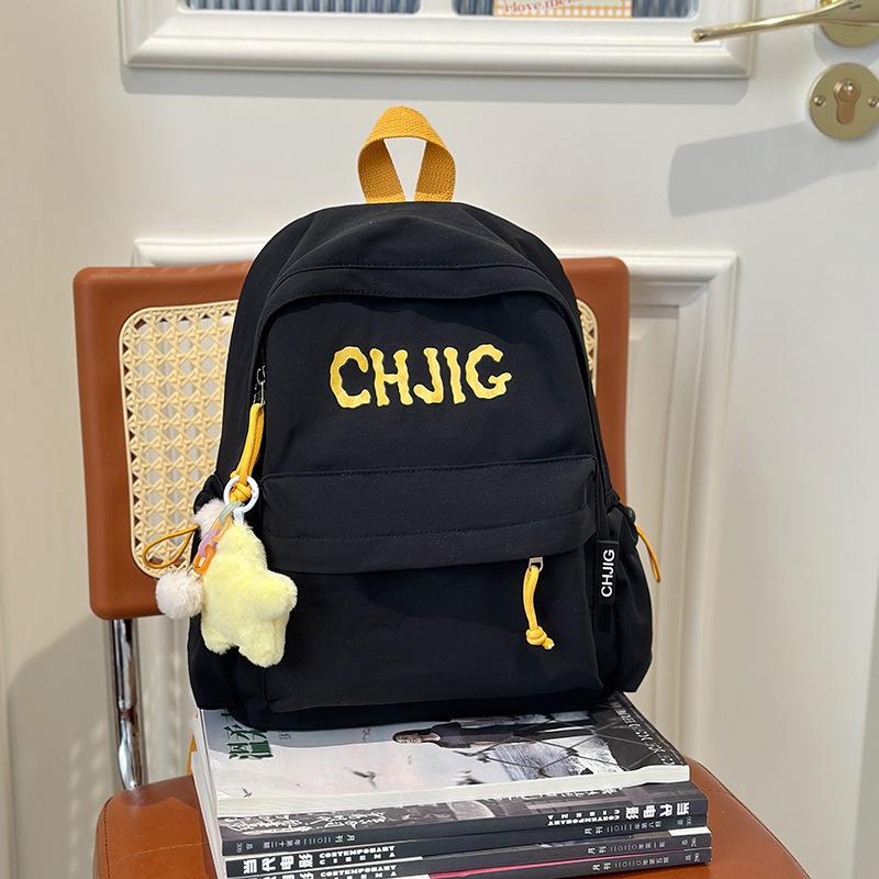 

Simple casual and simple on the high-value women s small schoolbag, the new Japanese versatile travel backpack for junior high school students