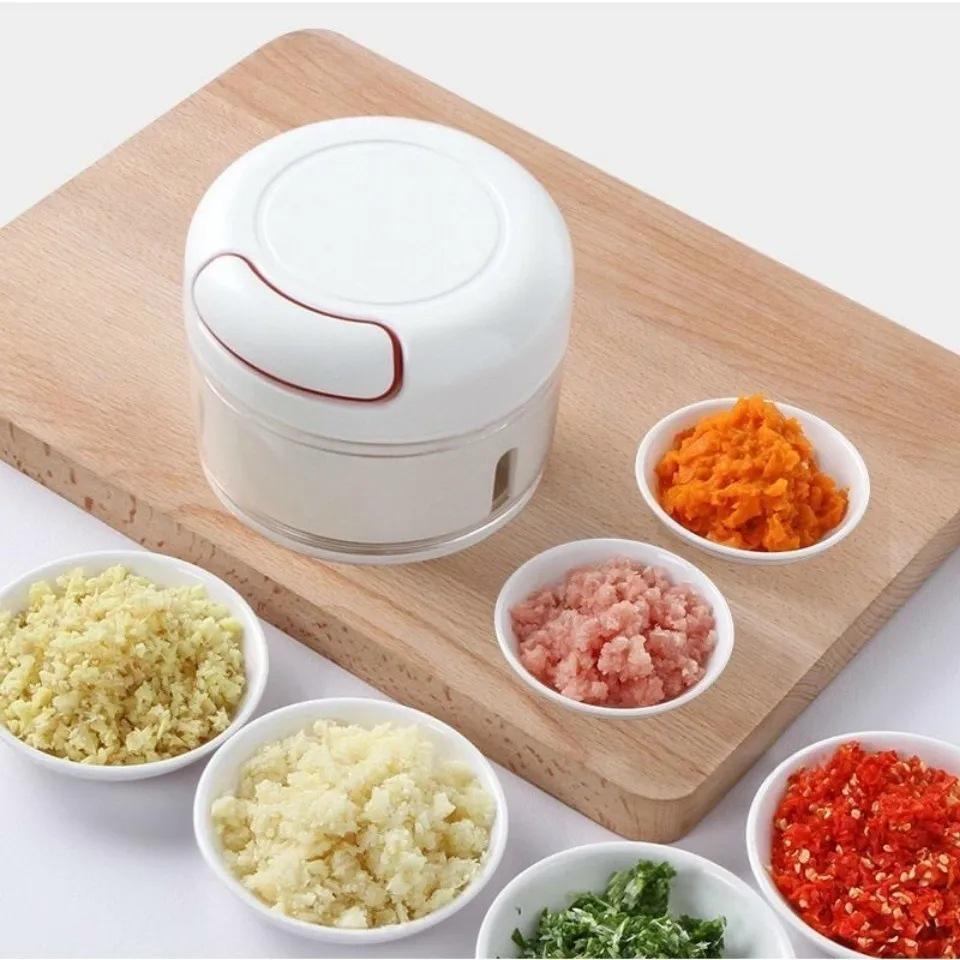 Manual Garlic and Ginger Chopper - Mini Pull Mincer for Garlic, Ginger, and Chili