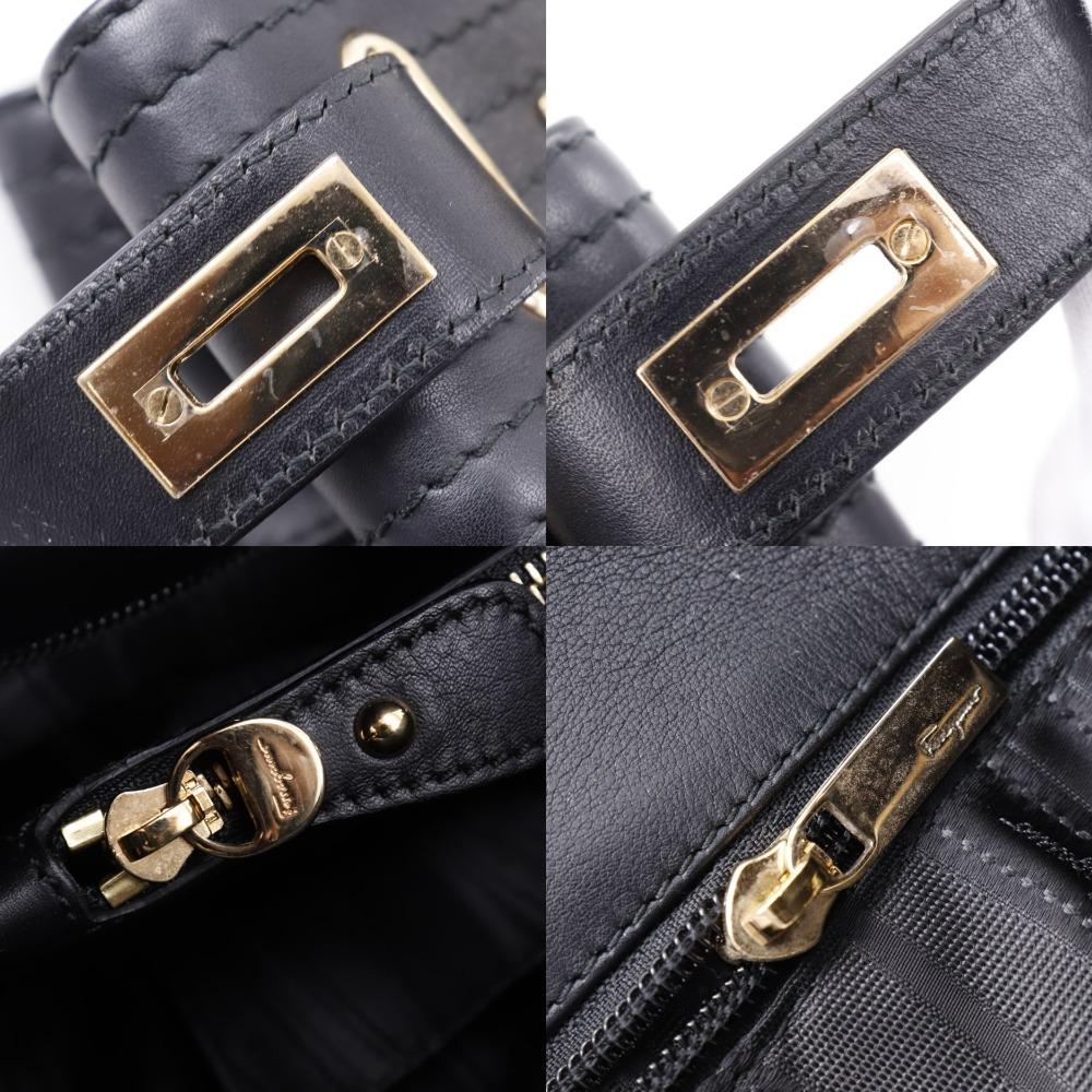 Salvatore Ferragamo Gancini Tote Bag AB-21C464 2WAYSkulderveske svart Kalveskinn Kvinner Brukt