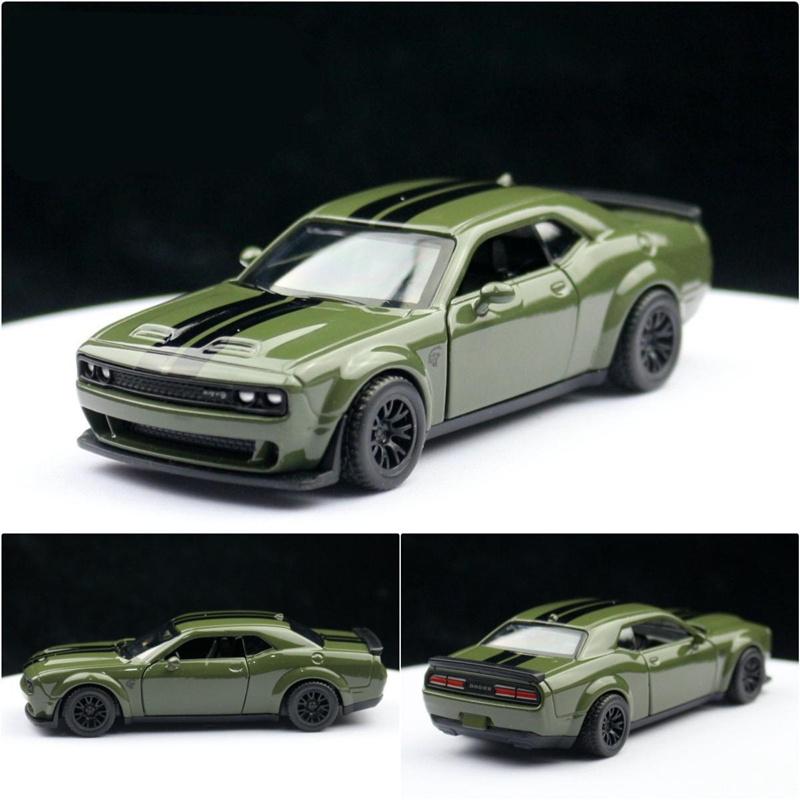1/44 Scale DODGE Charger SRT Hellcat Alloy Sports Car Model Diecast Metal Muscle Racing Car Vehicle Model Simulation Children Toy Gift