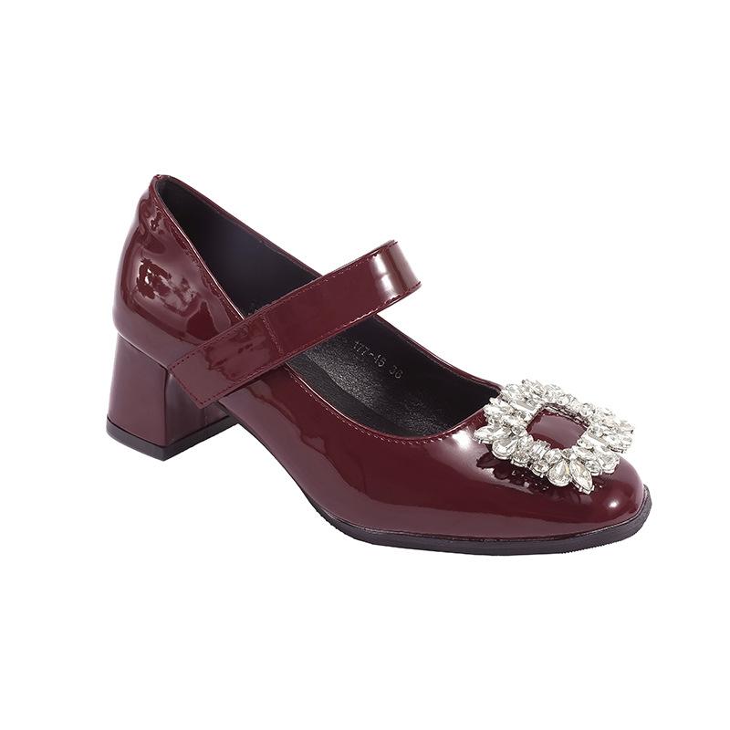 

2025 autumn French retro rhinestone square head single shoes low heel patent leather suede buckle small leather shoes wedding shoes water versatile 39