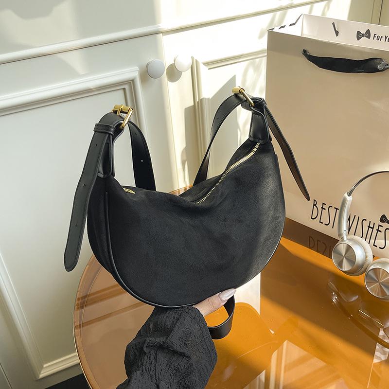 

Versatile Women s Soft Leather Dumpling Crossbody Bag - 2025 Fashion 28x9x18 cm чорний