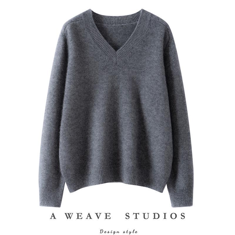 2025 Korean-Style Thick Cashmere V-Neck Loose Sweater - Women's Autumn/Winter Knit with Drop Shoulders and Long Sleeves.