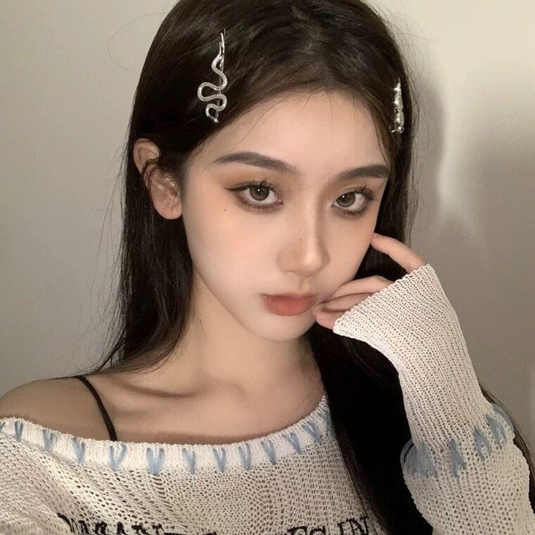 

Женская заколка для волос из сплава в форме змеи 7,5 см, простая однотонная заколка для волос со стразами