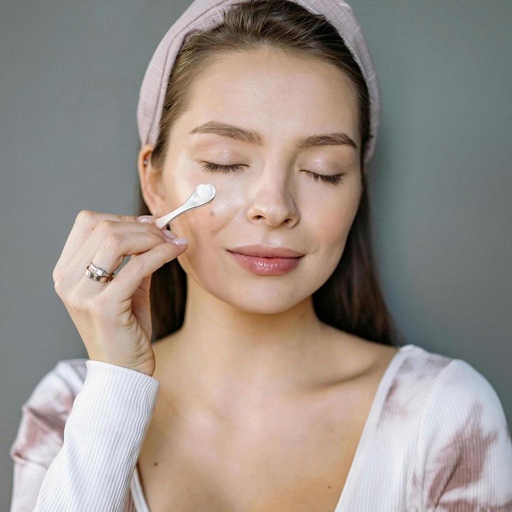 Aswewamt 6Pcs Mini Metal Makeup Spatula Facial Massage Scoop Heart-shaped Skincare Spatula Silver Cream Dig Beauty Spoons Reusable Cosmetic