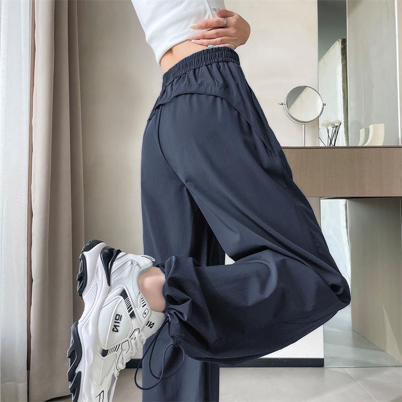 Women's 2025 Summer Quick-Dry Wide-Leg Hiking Pants with Sun Protection, Cuffed Style, Cargo Pockets, and Straight-Leg Design