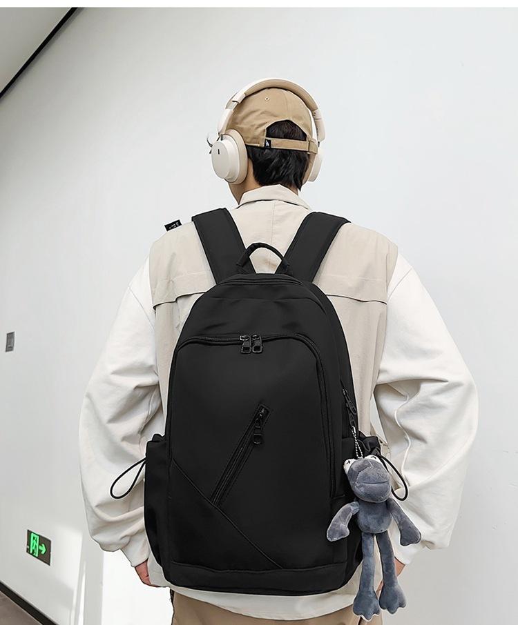 Einfarbiger Schulrucksack für Mittelschüler