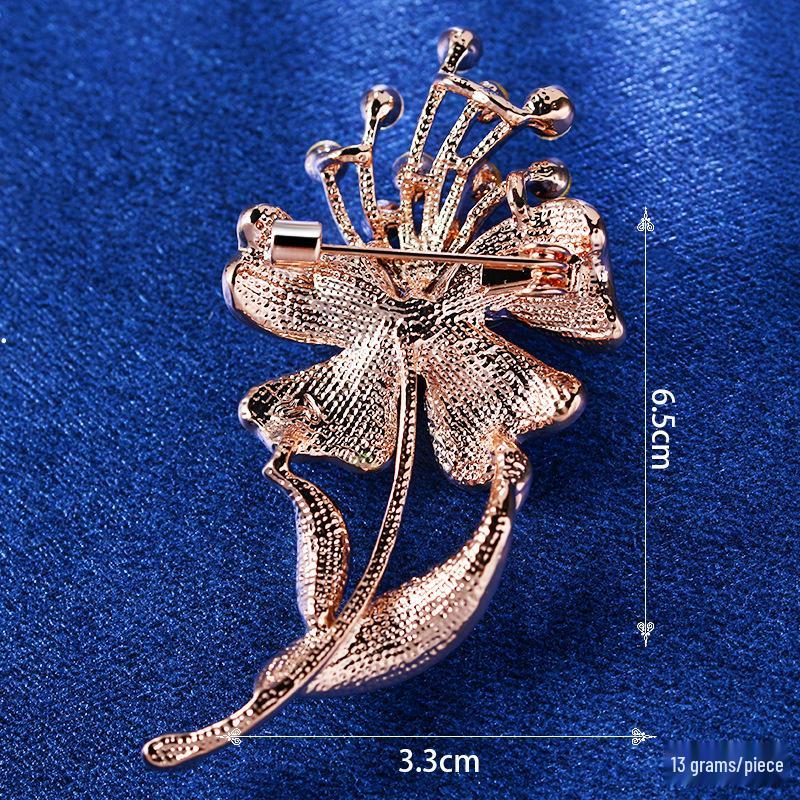 Bo Xin Yun Korean Style Rhinestone Flower Brooch - Fashionable Alloy Corsage Pin