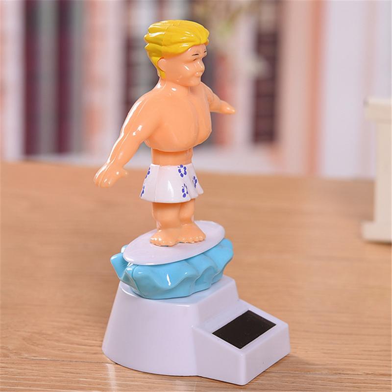 Innovatives Auto-Ornament, solarbetrieben, Sportler-Serie, tanzender Cartoon, Kunststoff, schüttelnder Kopf, Figur, Auto-Ornament, Spielzeug