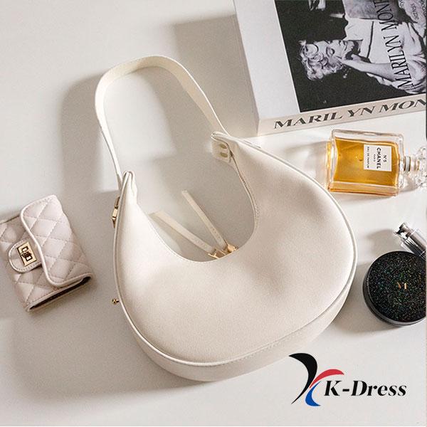 Torba na ramię typu hobo ze skóry premium Crescent (2 kolory)