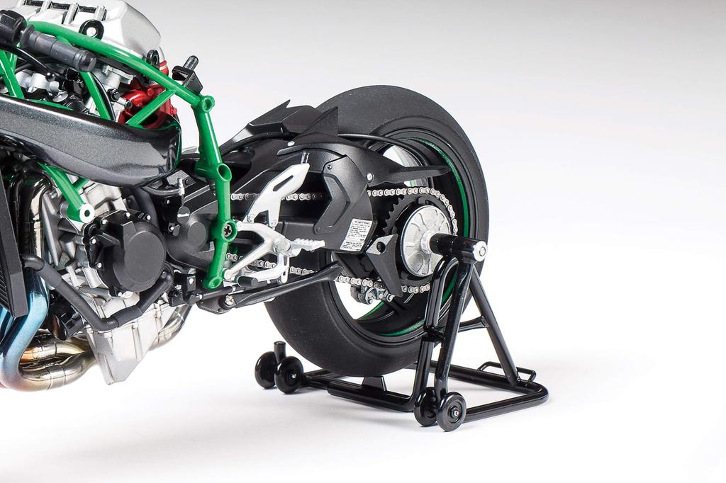 Motocykl Tamiya série Kawasaki Ninja H2R plastový model 14131 1/12 č.131