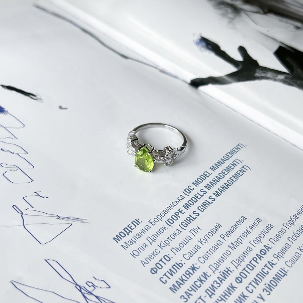 Silver Ring with Chrysolite 4.177ct, Cubic Zirconia, Product Weight 3.25 G (2150305)